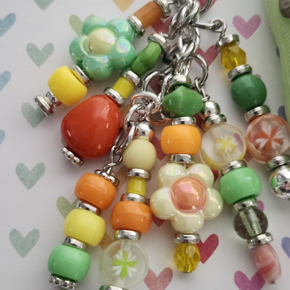 Comfy Croc-inspired Purse Charm or Keychain Handcrafted Glass Stone Floral Beads - Picture 3 of 8